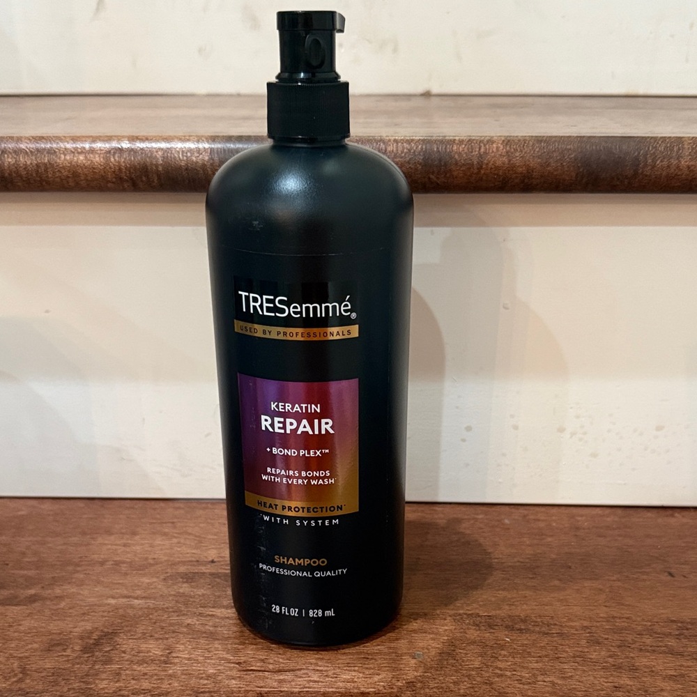 NWT Keratin Repair Shampoo
